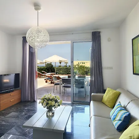 Βίλα Paradise Cove Luxurious Πάφος