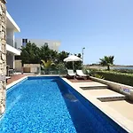 Paradise Cove Luxurious Villa