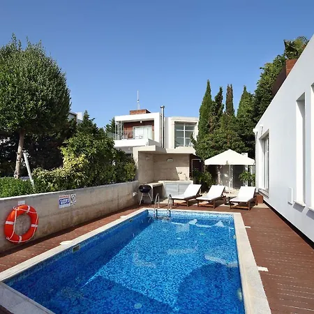 Paradise Cove Luxurious Pafos