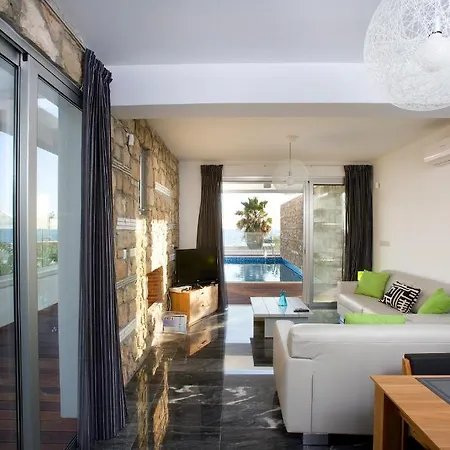 Paradise Cove Luxurious Villa