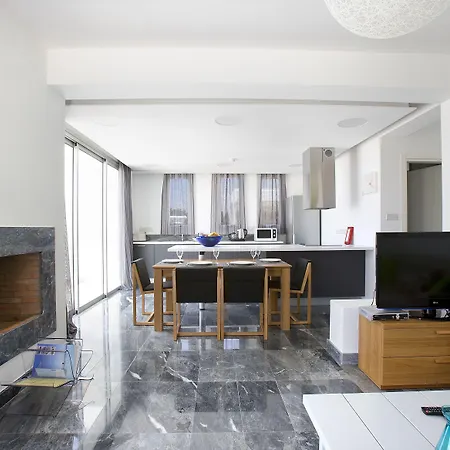 Villa Paradise Cove Luxurious