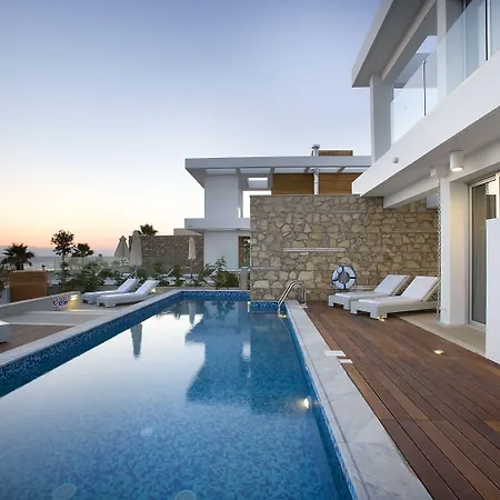 Paradise Cove Luxurious