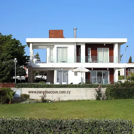 天堂湾豪华海滩别墅 *