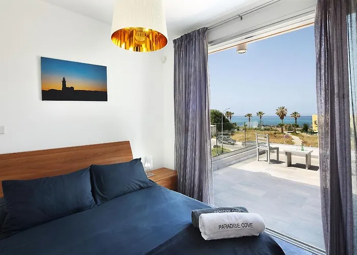 Paradise Cove Luxurious Willa Pafos