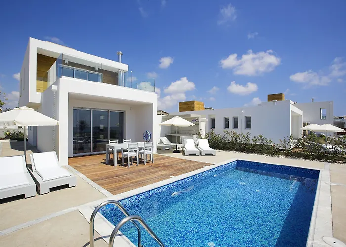 Paradise Cove Luxurious Paphos