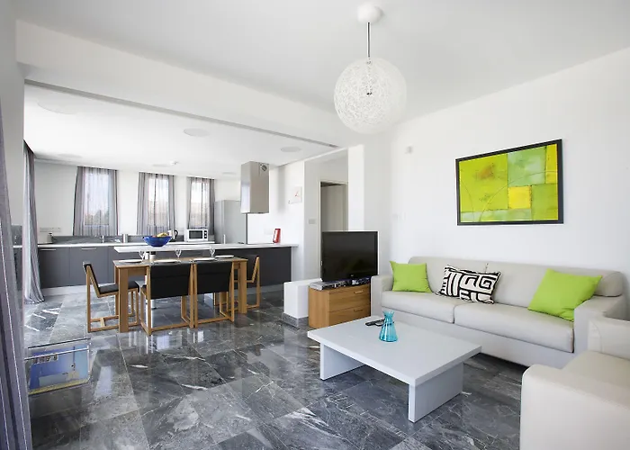 Paradise Cove Luxurious Paphos