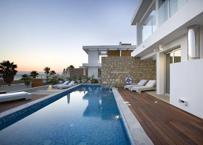 Paradise Cove Luxurious