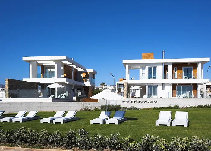 Villa Paradise Cove Luxurious Paphos