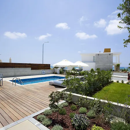 Paradise Cove Luxurious Вилла Пафос