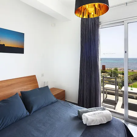 Вилла Paradise Cove Luxurious Пафос