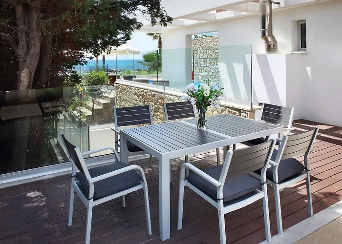 Paradise Cove Luxurious Paphos