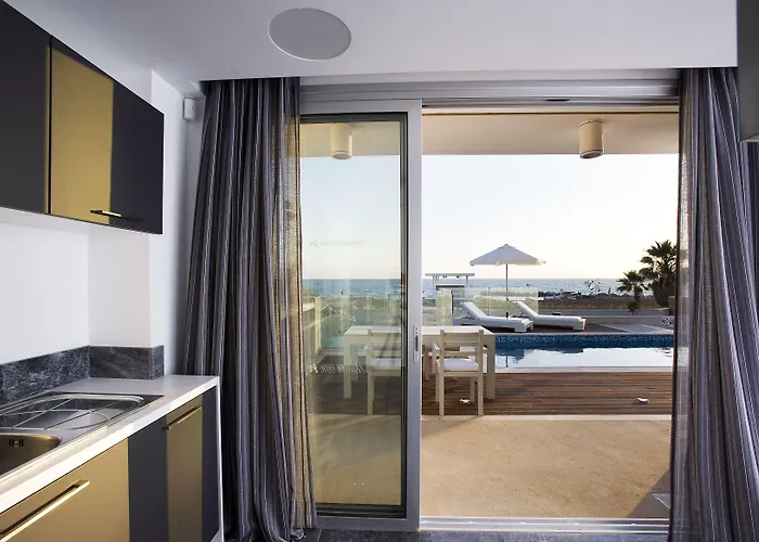 Vila Paradise Cove Luxurious Paphos