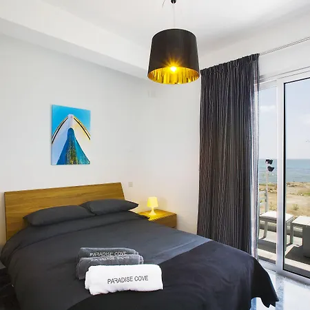 Paradise Cove Luxurious Villa *