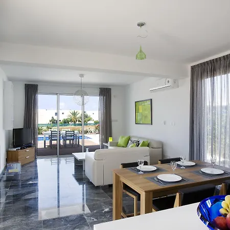 Villa Paradise Cove Luxurious