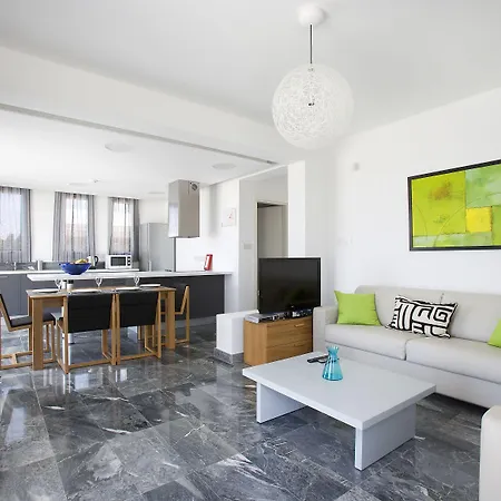 Paradise Cove Luxurious Paphos